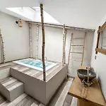 Apartment Zen & Jacuzzi - Parenthese De Detente Nouveau! Day Use! Clermont-Ferrand